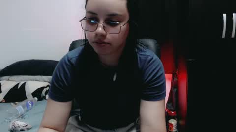 Snapshot of dani_jocelyn chatting on 02.13.25 dani y jocelyn online show from 02.13.25