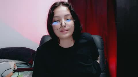 Snapshot of dani_jocelyn chatting on 02.19.25 dani y jocelyn online show from 02.19.25