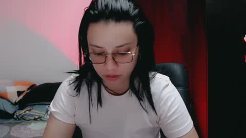 Snapshot of dani_jocelyn chatting on 02.24.25 dani y jocelyn online show from 02.24.25