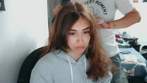 dani y jocelyn online show from 04.28.26