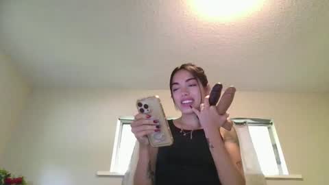 Snapshot of danidivina777 chatting on 09.08.25 danidivina777 online show from 09.08.25