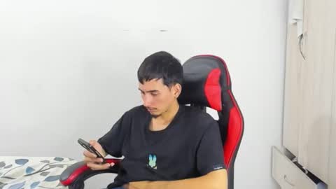 Snapshot of daniel_443 chatting on 11.26.25 DANIEL online show from 11.26.25