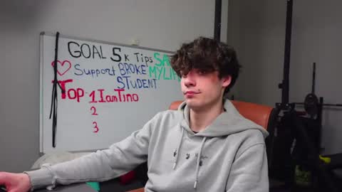 Snapshot of daniel_shawn chatting on 01.17.26 DANIEL SHAWN online show from 01.17.26