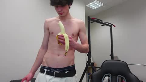 Snapshot of daniel_shawn chatting on 02.20.26 DANIEL SHAWN online show from 02.20.26