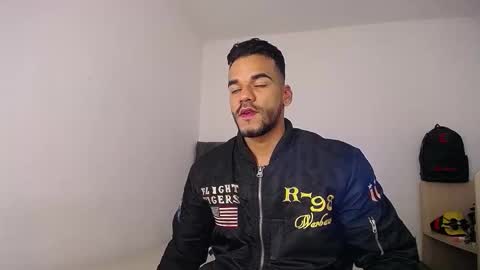 Snapshot of daniel_sherlock chatting on 11.25.25 Daniel Sherlock online show from 11.25.25