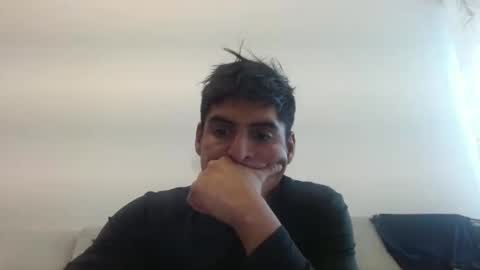 Snapshot of daniel_surfer chatting on 12.12.24 Daniel  online show from 12.12.24