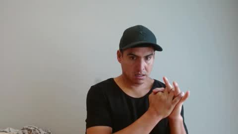 Snapshot of daniel_surfer chatting on 01.06.25 Daniel  online show from 01.06.25