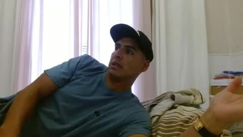 Snapshot of daniel_surfer chatting on 10.12.25 Daniel  online show from 10.12.25