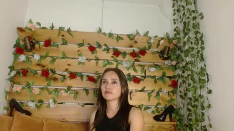 Snapshot of daniela_casallass chatting on 03.03.25 Daniela online show from 03.03.25