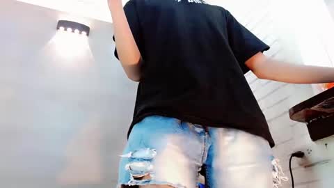 Snapshot of daniela_pink_ chatting on 10.06.25 daniela_pink_ online show from 10.06.25