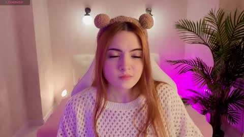 Snapshot of daniela_saules chatting on 11.19.25 Daniela online show from 11.19.25