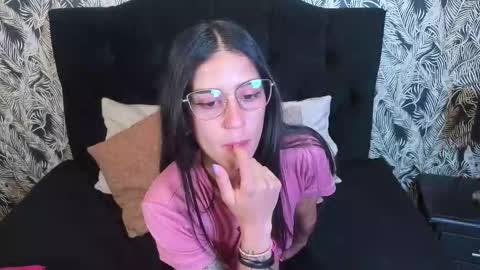 danielamonroe online show from 02.10.26