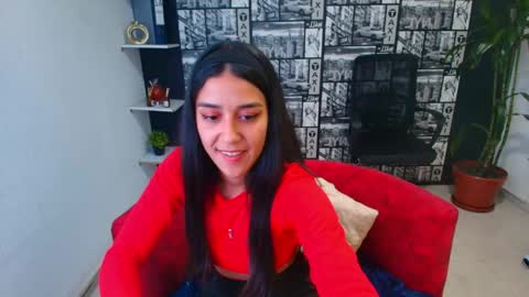 Snapshot of danielamonroe chatting on 05.14.26 danielamonroe online show from 05.14.26