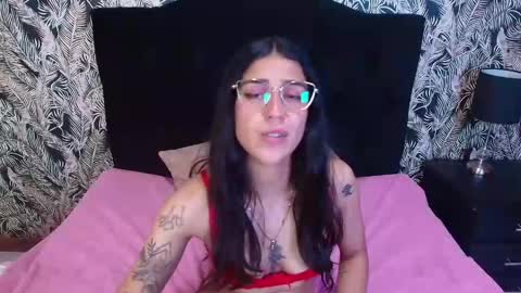 Snapshot of danielamonroe chatting on 06.03.26 danielamonroe online show from 06.03.26