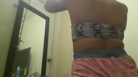 Snapshot of danielatrans662135 chatting on 02.01.25 DANIELA online show from 02.01.25