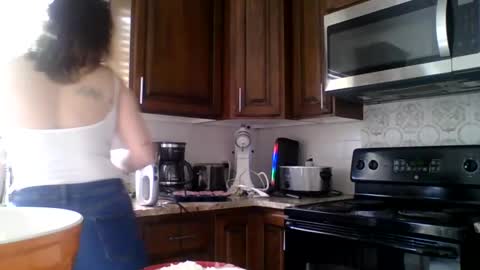 Snapshot of danielle2015 chatting on 12.12.24 Your Wet Dream NEW Tight online show from 12.12.24