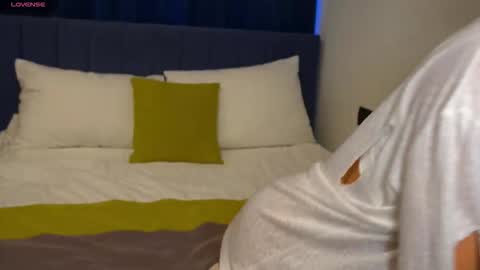 Snapshot of danielle_thomas chatting on 02.13.26 Danielle online show from 02.13.26