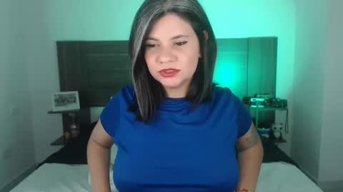 Snapshot of daniellerain chatting on 03.06.25 daniellerain online show from 03.06.25