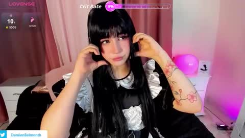 Snapshot of daniellesins2 chatting on 12.05.25 Danielle online show from 12.05.25