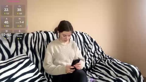 Mia online show from 11.30.25