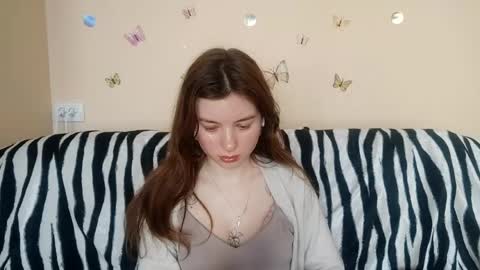 Mia online show from 04.23.26