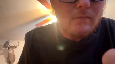 Snapshot of danielp_mod_cb chatting on 03.12.25 Daniel y. online show from 03.12.25