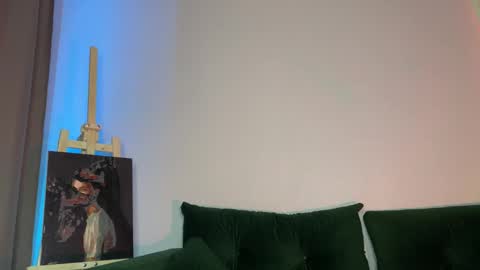 danieltuckerr online show from 11.18.25