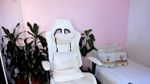 Snapshot of danii_jimenez chatting on 12.12.24 Daniela online show from 12.12.24