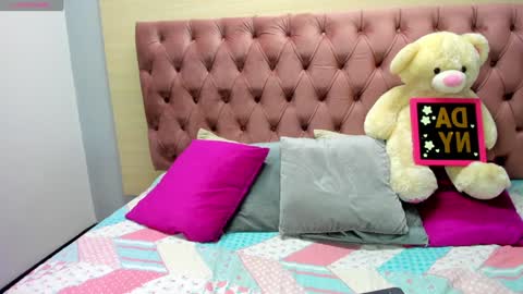 DaniiBelluci  online show from 01.17.25