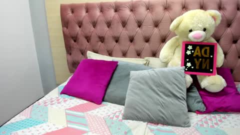 DaniiBelluci  online show from 01.28.25