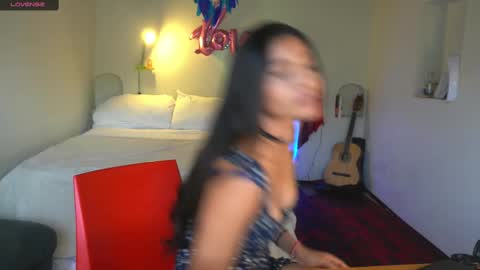 Snapshot of daniisla chatting on 02.25.25 danalle .. online show from 02.25.25