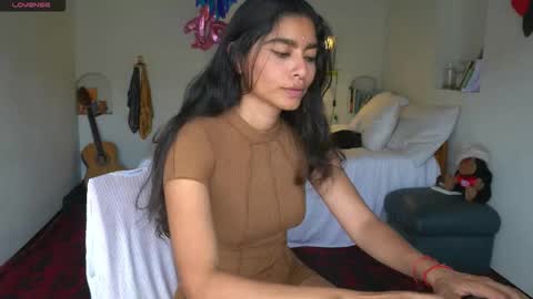 Snapshot of daniisla chatting on 12.16.25 danalle .. online show from 12.16.25