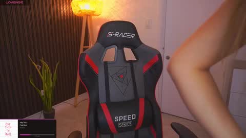 Hi my name is Anna. Please say hello I like to chat with you. If u have request use Tip option .Thank you online show from 02.02.26