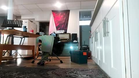 Snapshot of danimal5000 chatting on 12.19.25 danimal5000 online show from 12.19.25