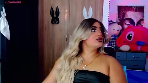 danipein online show from 10.24.25