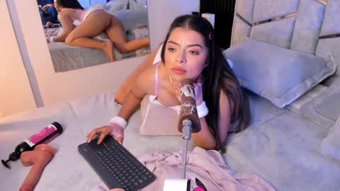 Dani Phonenix online show from 02.23.25