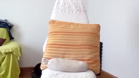 Snapshot of daniroca8 chatting on 10.26.25 daniroca8 online show from 10.26.25