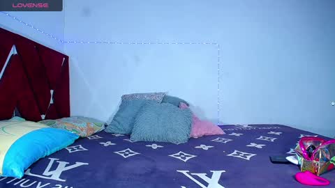 danisabrownn online show from 12.13.24