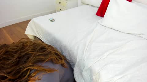 Snapshot of danisha99 chatting on 02.06.25 INSTAGRAM Minni Moom online show from 02.06.25