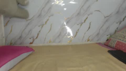 Snapshot of danisha99 chatting on 11.20.25 INSTAGRAM Minni Moom online show from 11.20.25