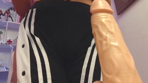 Pau online show from 01.10.25