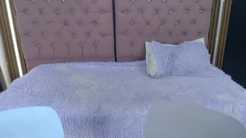 Snapshot of dann_jell chatting on 05.18.26 Danniela y Victoria online show from 05.18.26