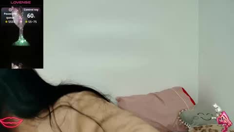 Snapshot of danna_1111 chatting on 09.24.25 danna online show from 09.24.25