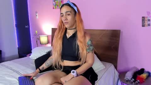 Snapshot of danna__castle chatting on 01.10.25 Dannacastle online show from 01.10.25