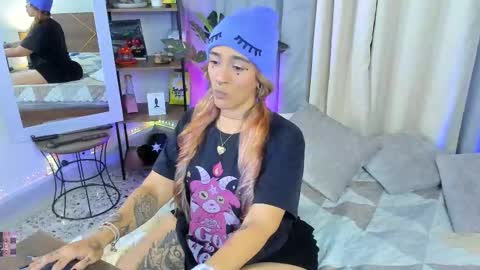 Snapshot of danna__castle chatting on 10.03.25 Dannacastle online show from 10.03.25