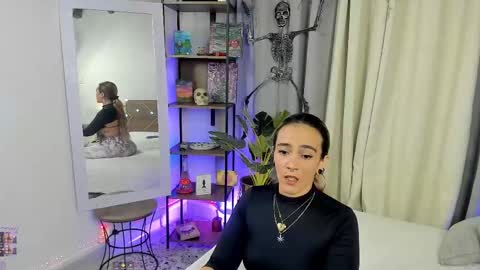 Snapshot of danna__castle chatting on 10.04.25 Dannacastle online show from 10.04.25
