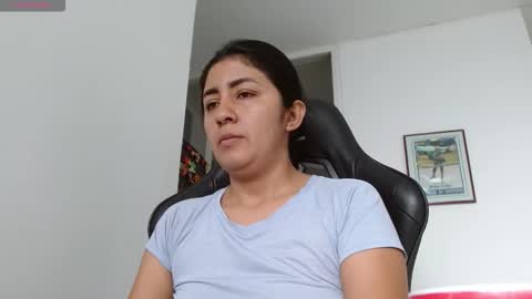 Snapshot of danna_peterson chatting on 11.09.25 Danna online show from 11.09.25