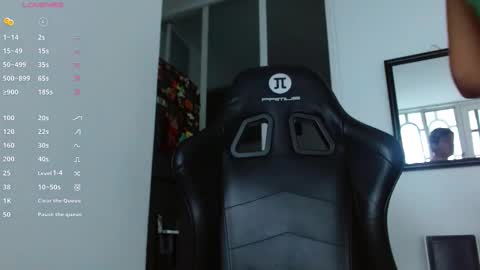 Snapshot of danna_peterson chatting on 11.15.25 Danna online show from 11.15.25