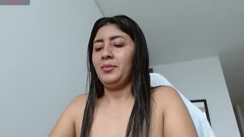 Snapshot of danna_peterson chatting on 12.03.25 Danna online show from 12.03.25