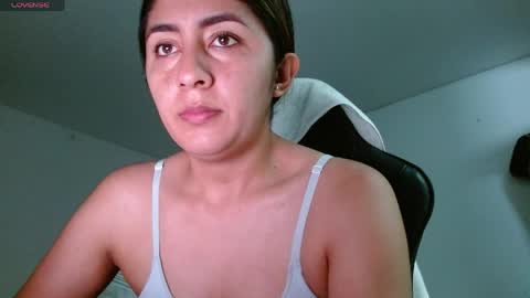 Snapshot of danna_peterson chatting on 05.25.26 Danna online show from 05.25.26